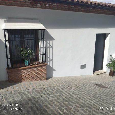 Apartamentos Cantareria, Rosa Mosqueta Setenil De Las Bodegas Exterior foto